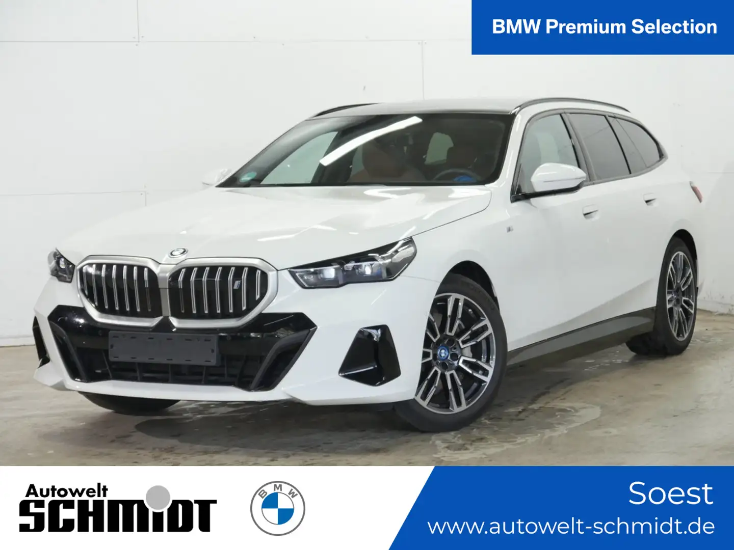 BMW i5 xDrive40 Touring M Sportpaket Panorama AHK Weiß - 1