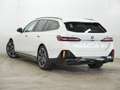 BMW i5 xDrive40 Touring M Sportpaket Panorama AHK Weiß - thumbnail 4