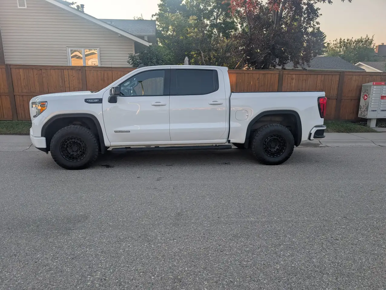 GMC Sierra 1500 photo GMC Sierra 1500