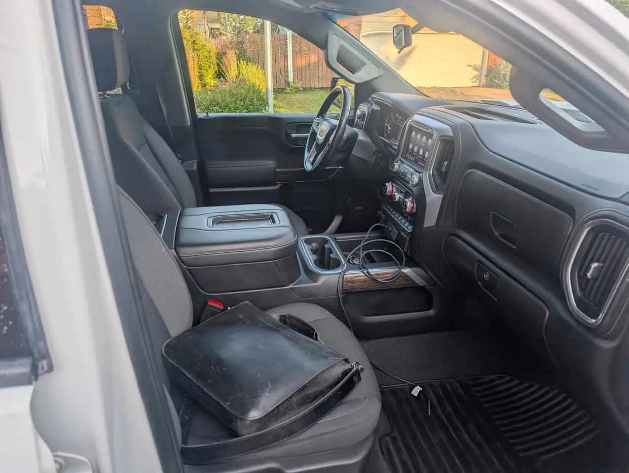 GMC Sierra 1500 photo GMC Sierra 1500