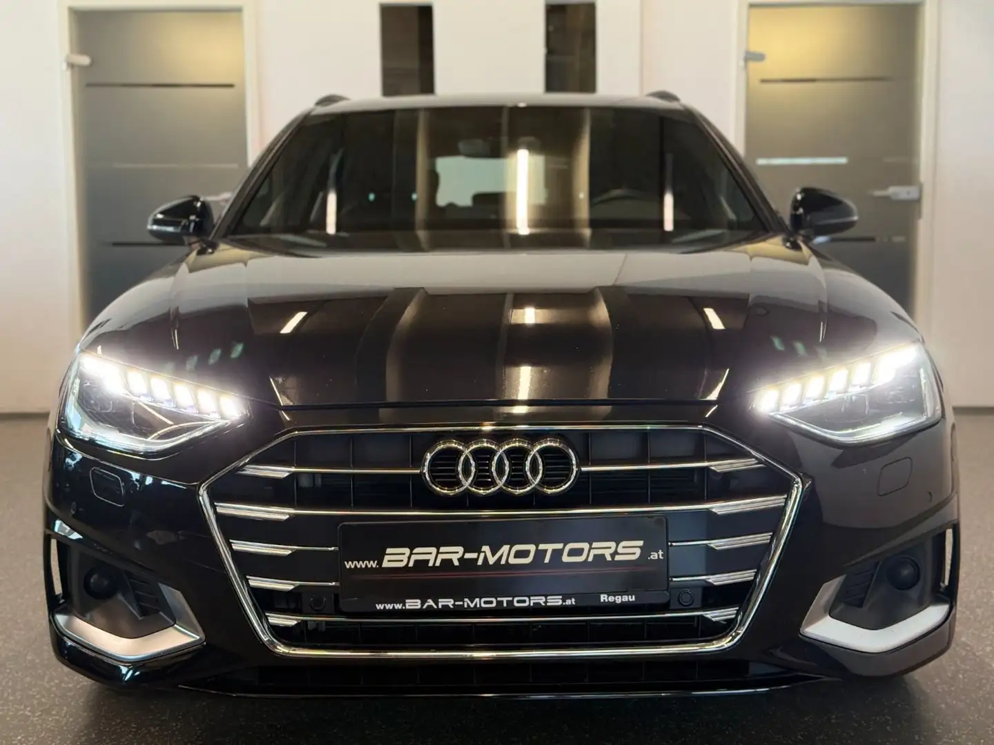 Audi A4 40 quattro 2.0 TDI SPORT*MATRIX*KAMERA*ROLLO*LANE Schwarz - 2
