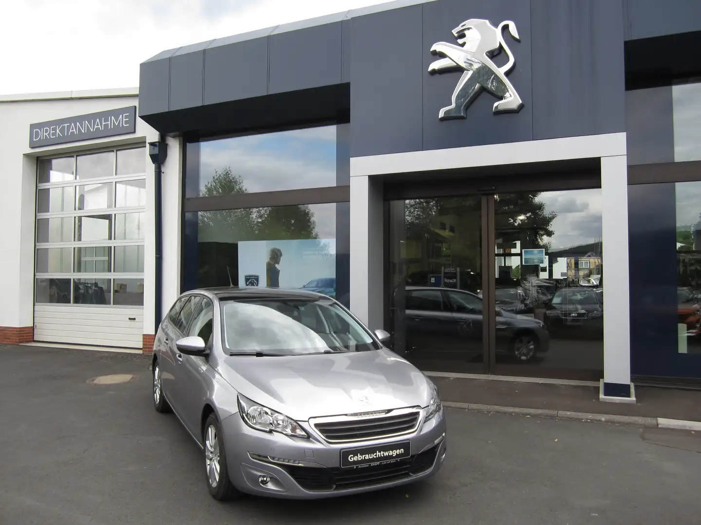 Peugeot 308 SW Business Line e-HDi 115 Silber - 1
