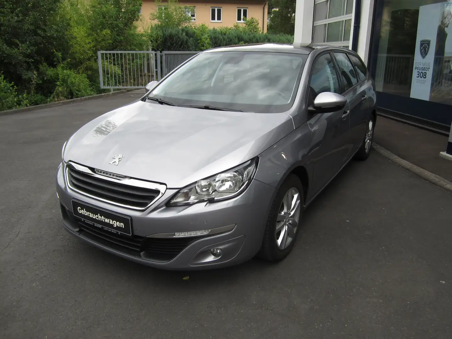 Peugeot 308 SW Business Line e-HDi 115 Silber - 2