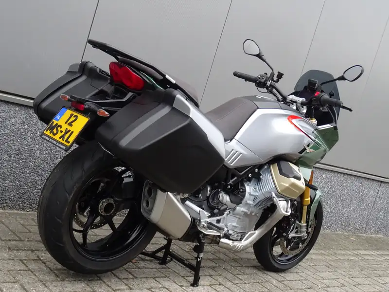 Moto Guzzi V 100 - foto 3