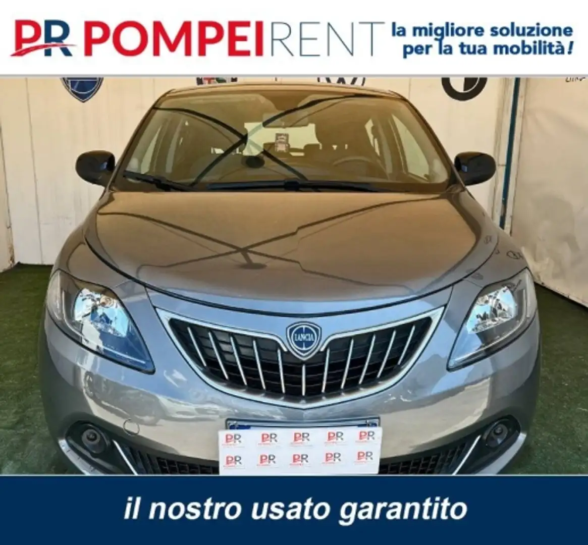 Lancia Ypsilon 1.0 firefly hybrid Silver s&s 70cv Grigio - 2