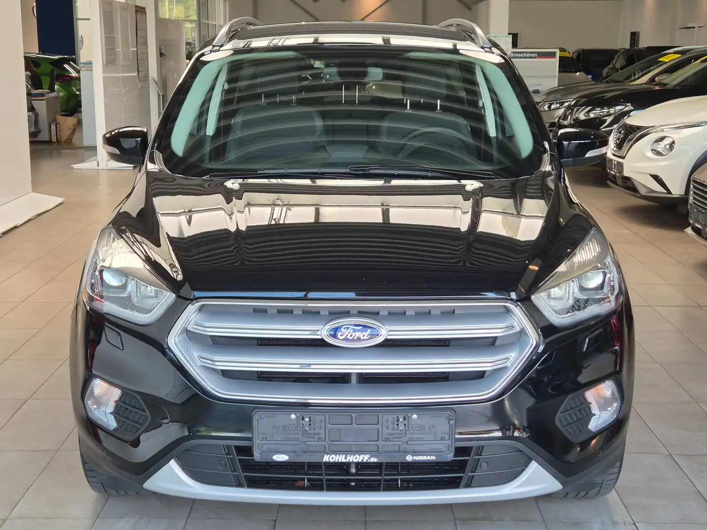 Ford Kuga 1.5 Titanium 150PS Winter Navi Sitzheizung CarPlay Zwart - 2