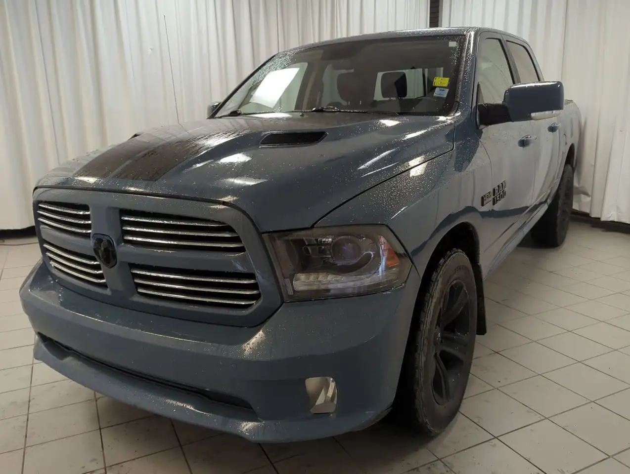 RAM 1500 снимка RAM 1500