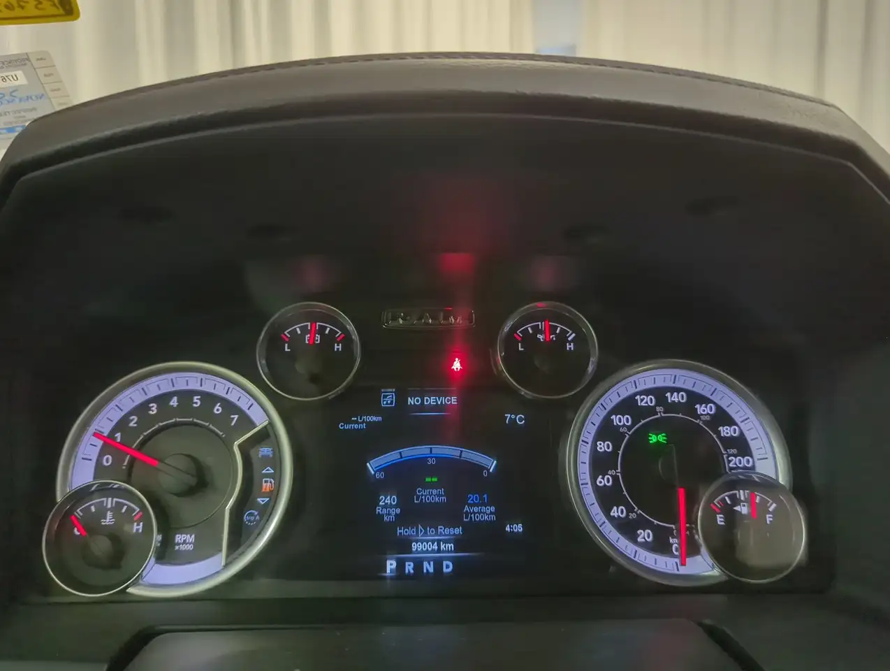 RAM 1500 снимка RAM 1500