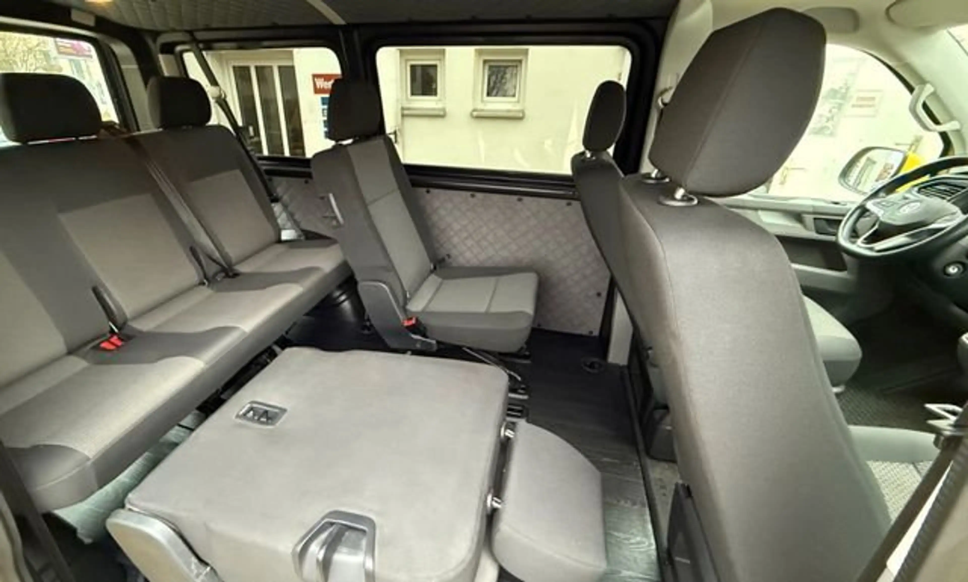 Volkswagen T6.1 Multivan 2,0TDI *110PS *INSP.+TÜV NEU *GARANTIE+FIN. — photo 15