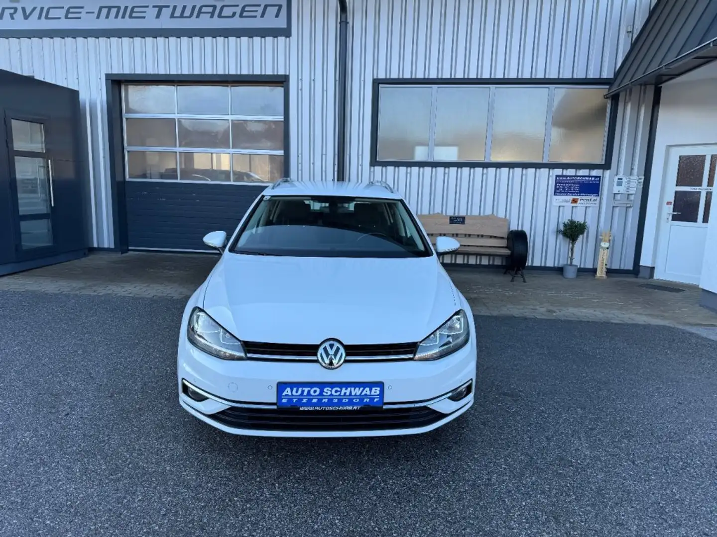 Volkswagen Golf Comfortline DSG Weiß - 2