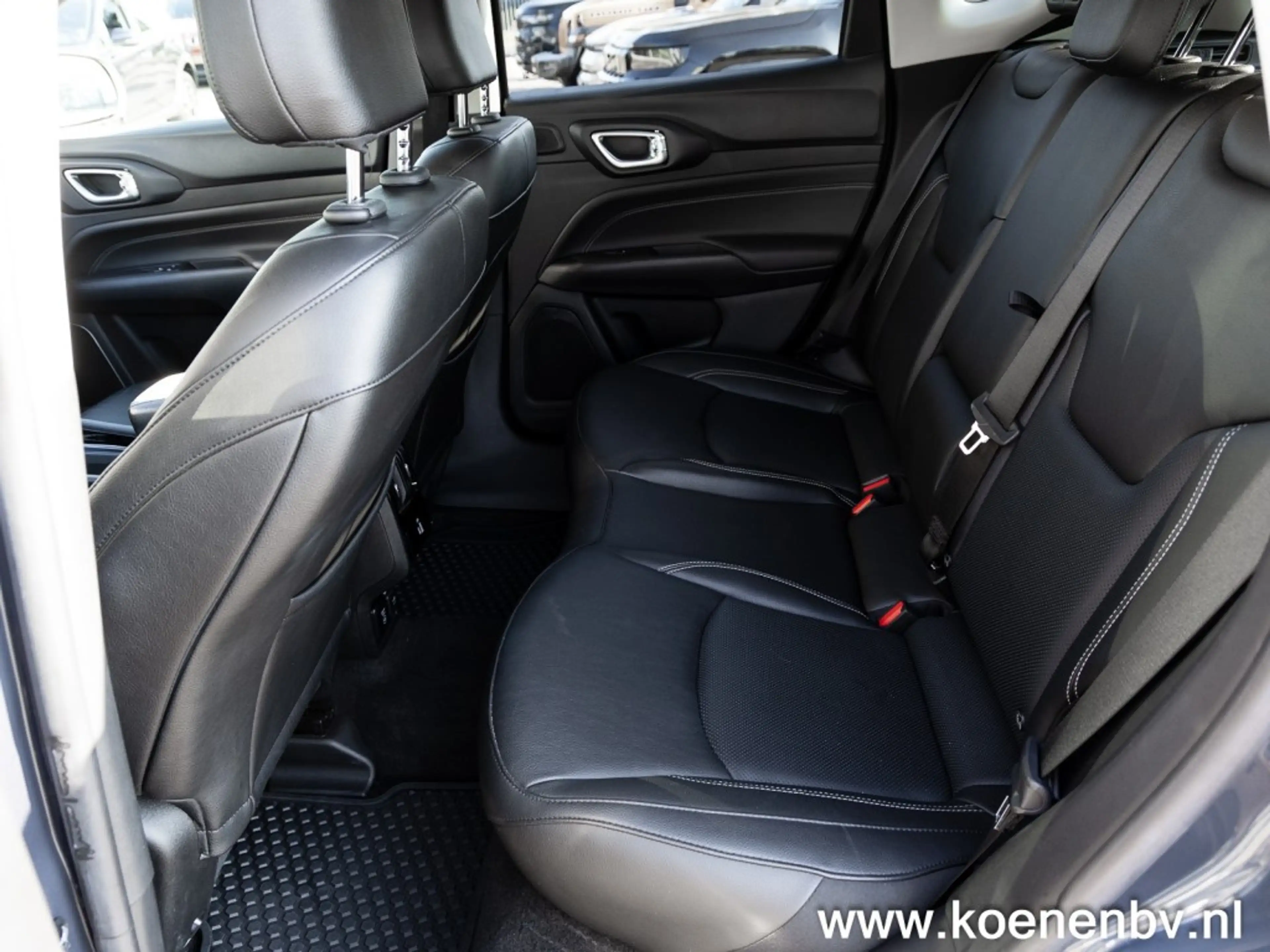 Jeep Compass 4XE 240pk 4WD Auto S LEER / CLIMA / ADAPTIVE CRUIS — photo 19