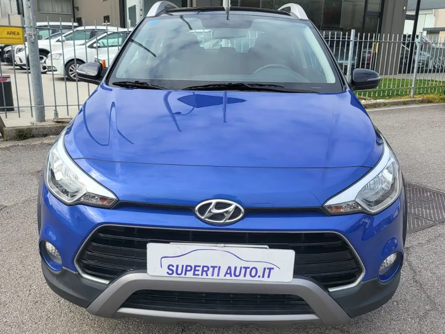 Hyundai i20 i20 active 1.0 Blu/Azzurro - 2