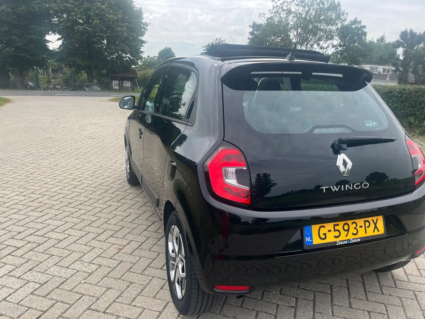 Renault Twingo Twingo 1.0 SCe Collection Zwart - 2