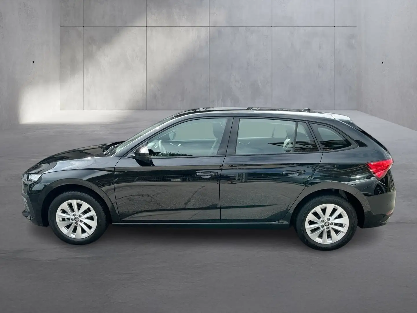 Skoda Scala Essence TSI Schwarz - 2