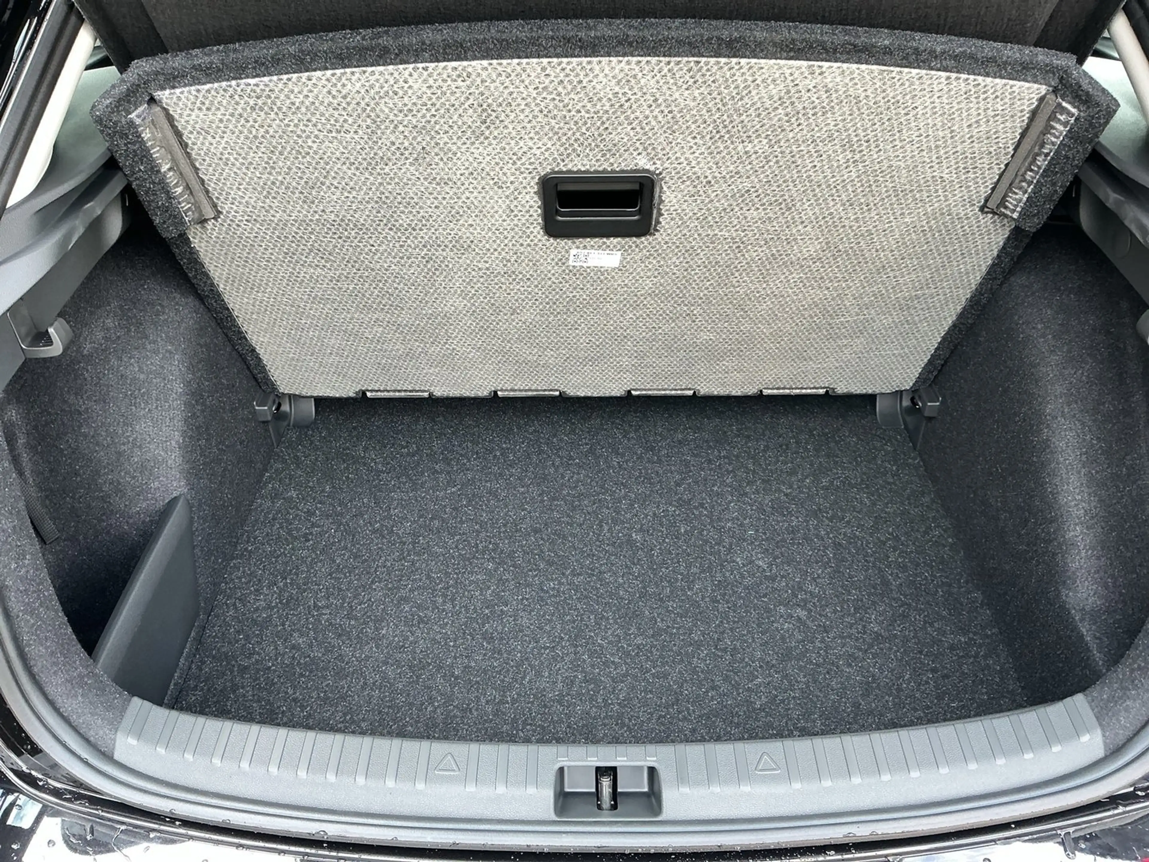 Skoda Scala Essence TSI — photo 13