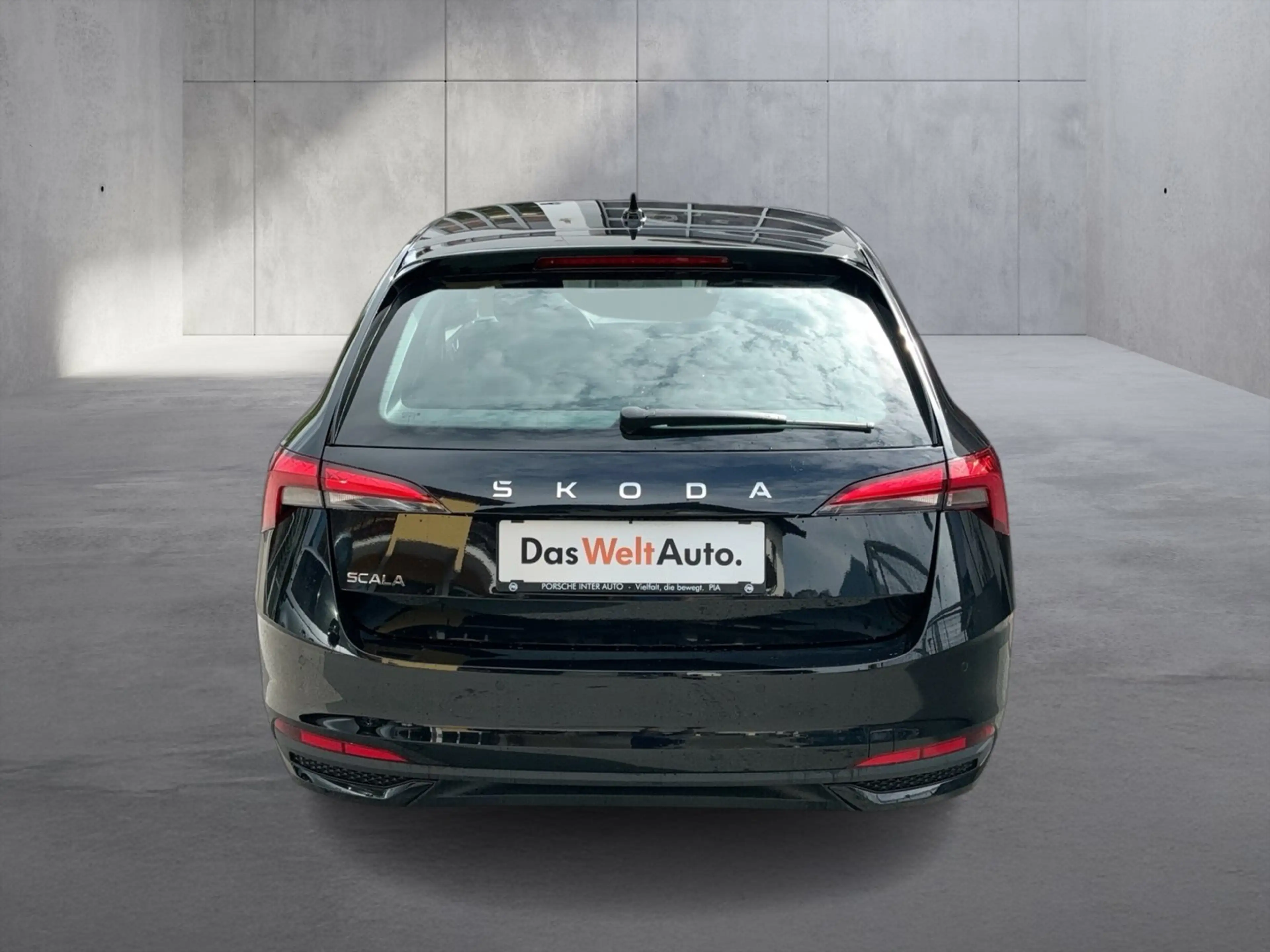 Skoda Scala Essence TSI — photo 4