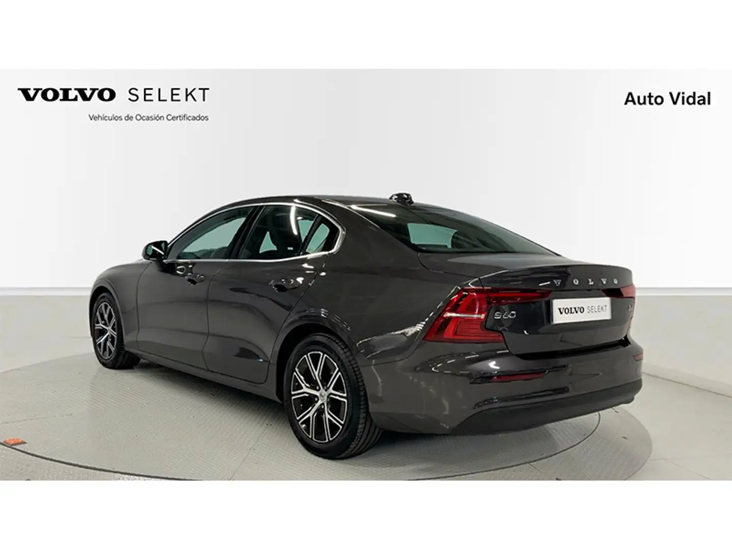 Volvo S60 2.0 B4 (G) CORE DCT 197 4P Gris - 2