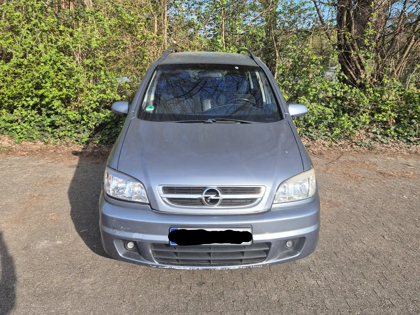 Opel Zafira Zafira 1.8 Edition Grau - 1