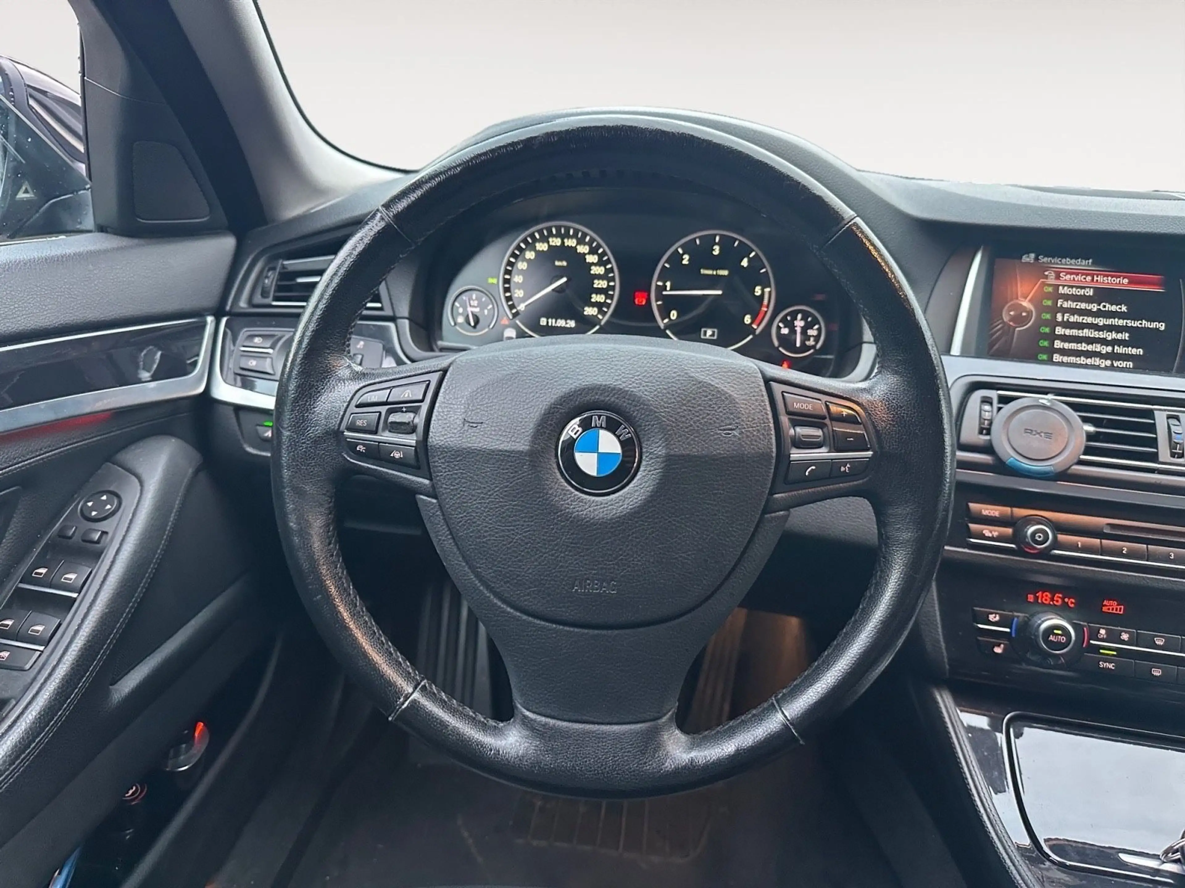 BMW 525 5 Touring 525 d*Panorama* — photo 12