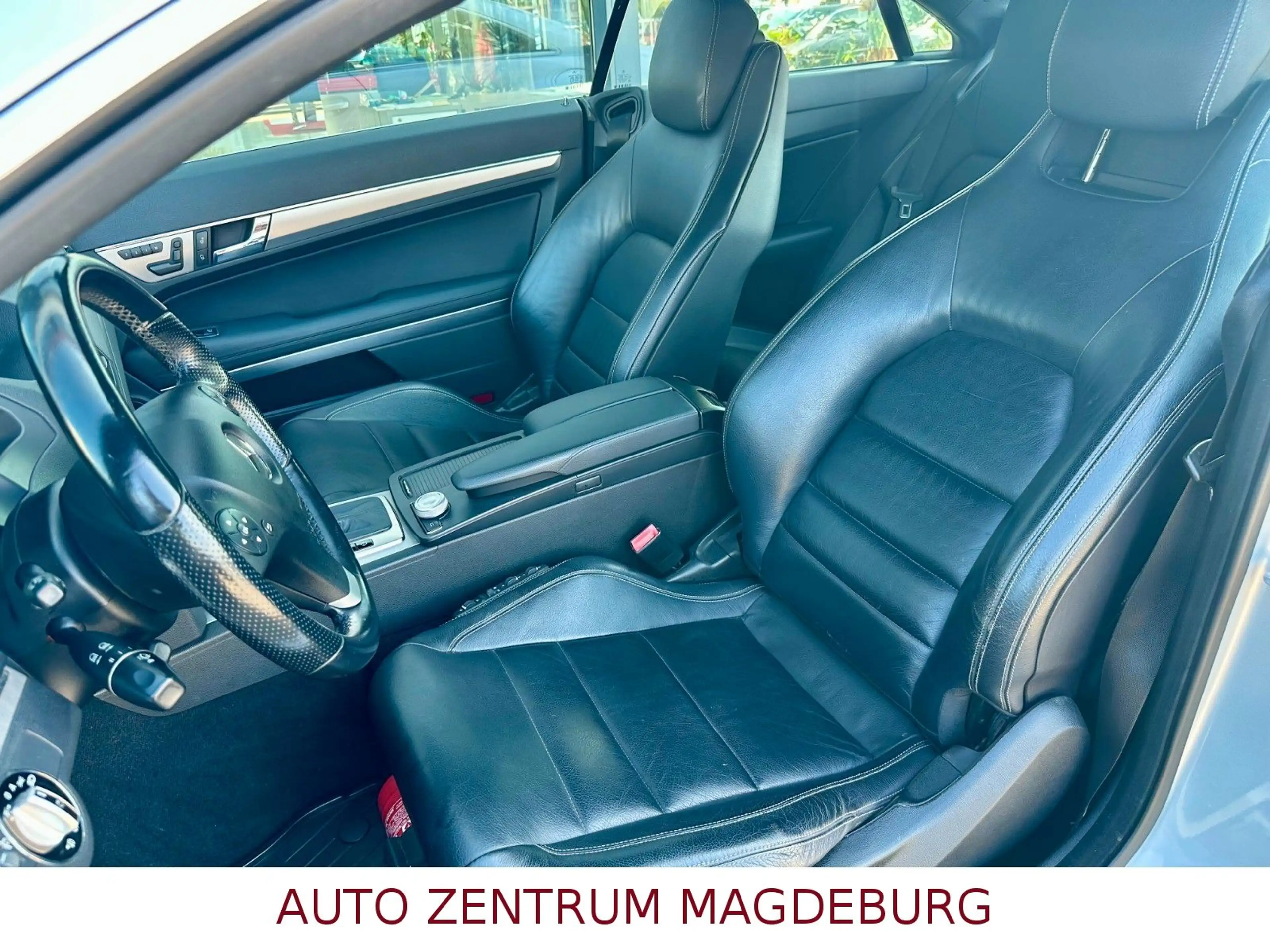 Mercedes-Benz E 350 Coupe AVANTGARDE*AUTOM*XENON*PDC — photo 15