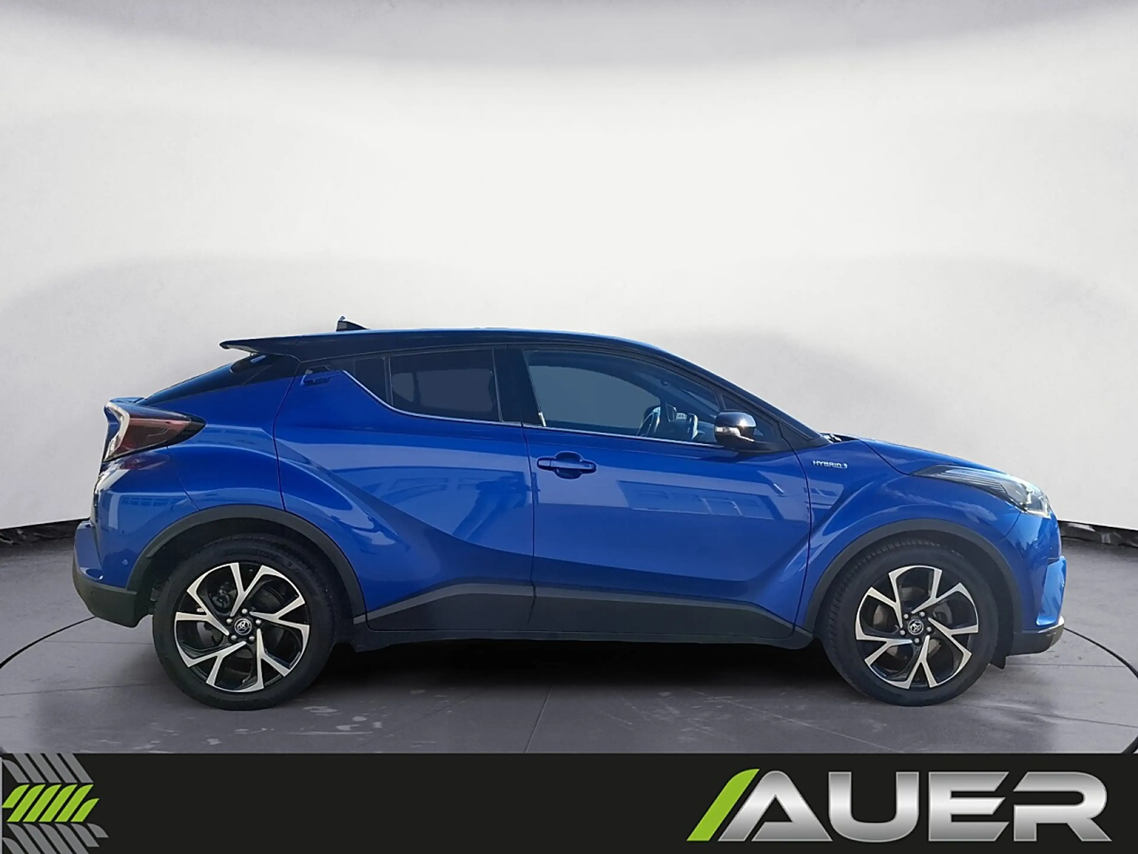 Toyota C-HR 1,8 Hybrid C-ULT CVT — photo 9