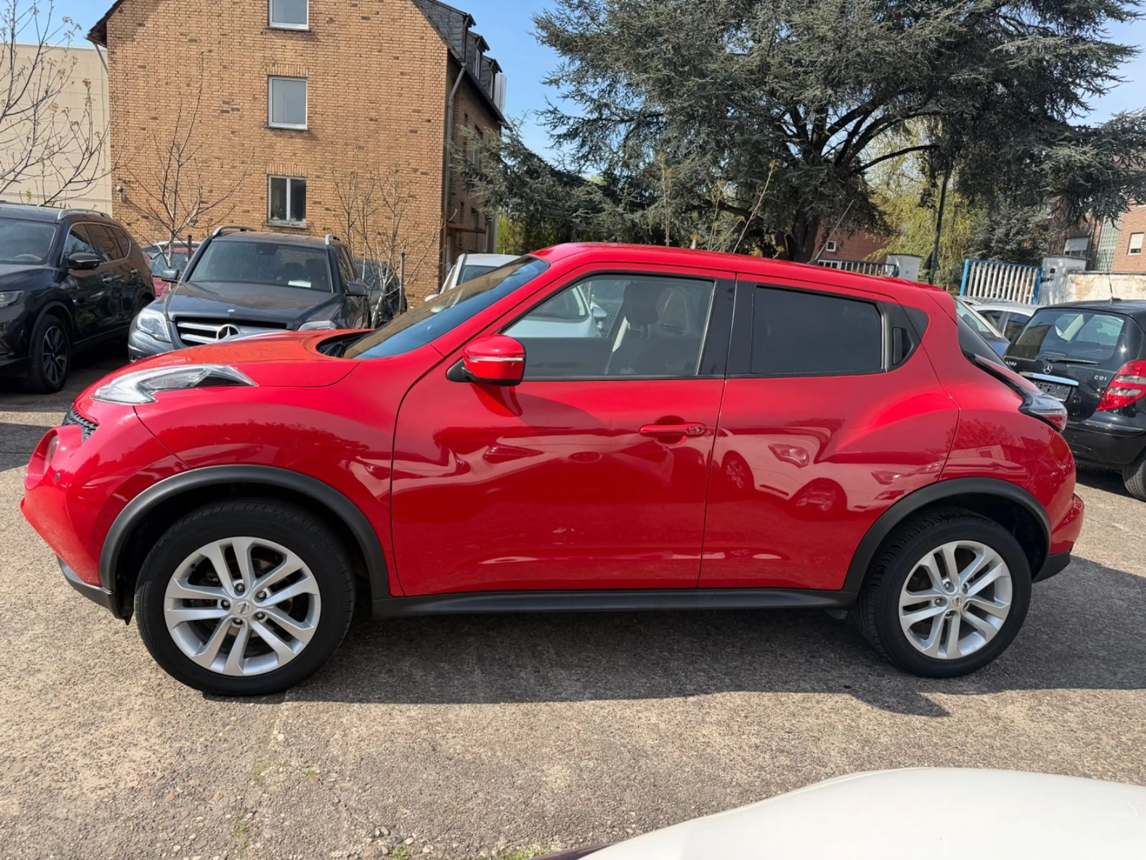 Nissan Juke Automatik*TÜV*Garantie*LMF*PDC — photo 8