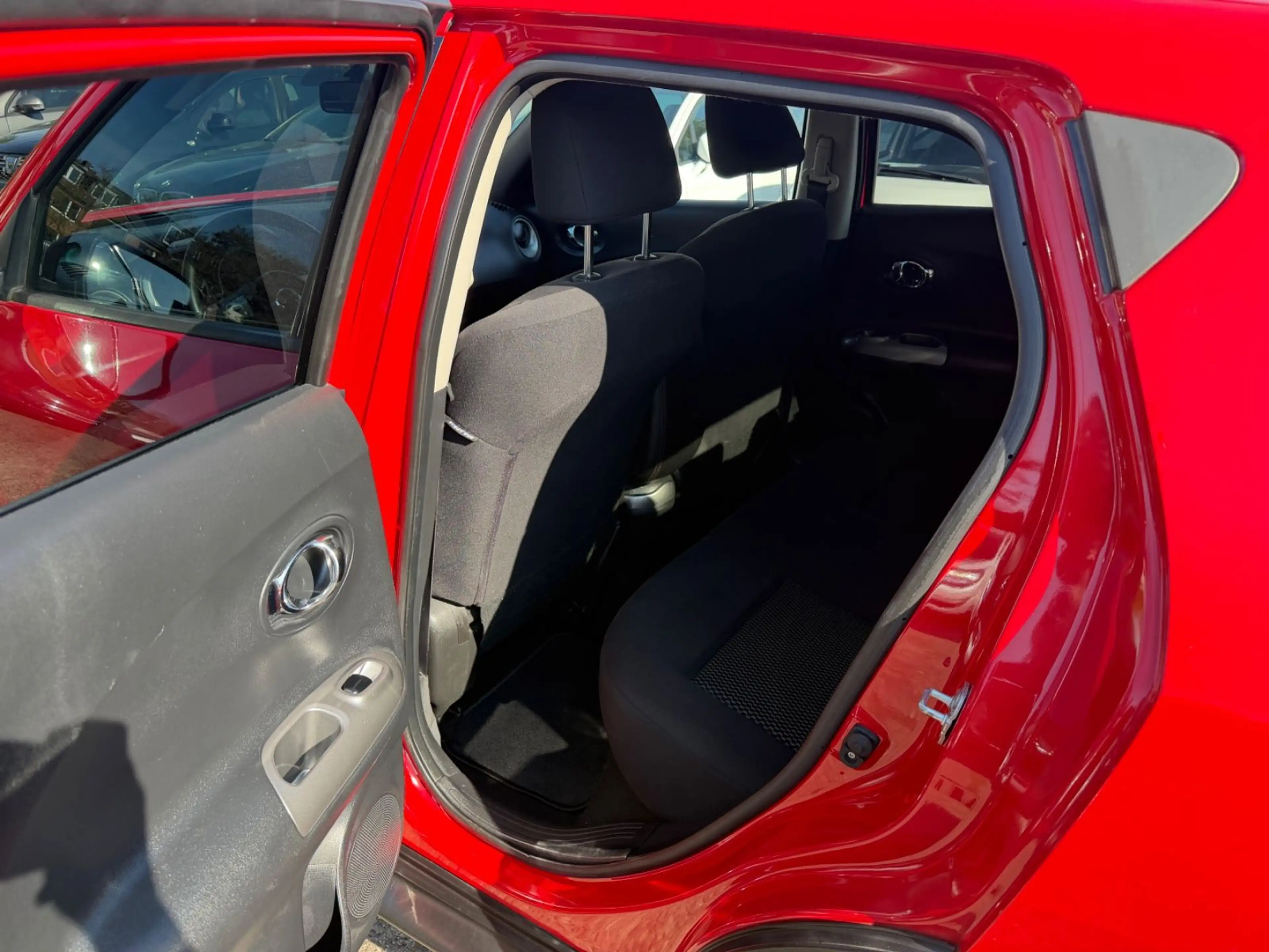 Nissan Juke Automatik*TÜV*Garantie*LMF*PDC — photo 11