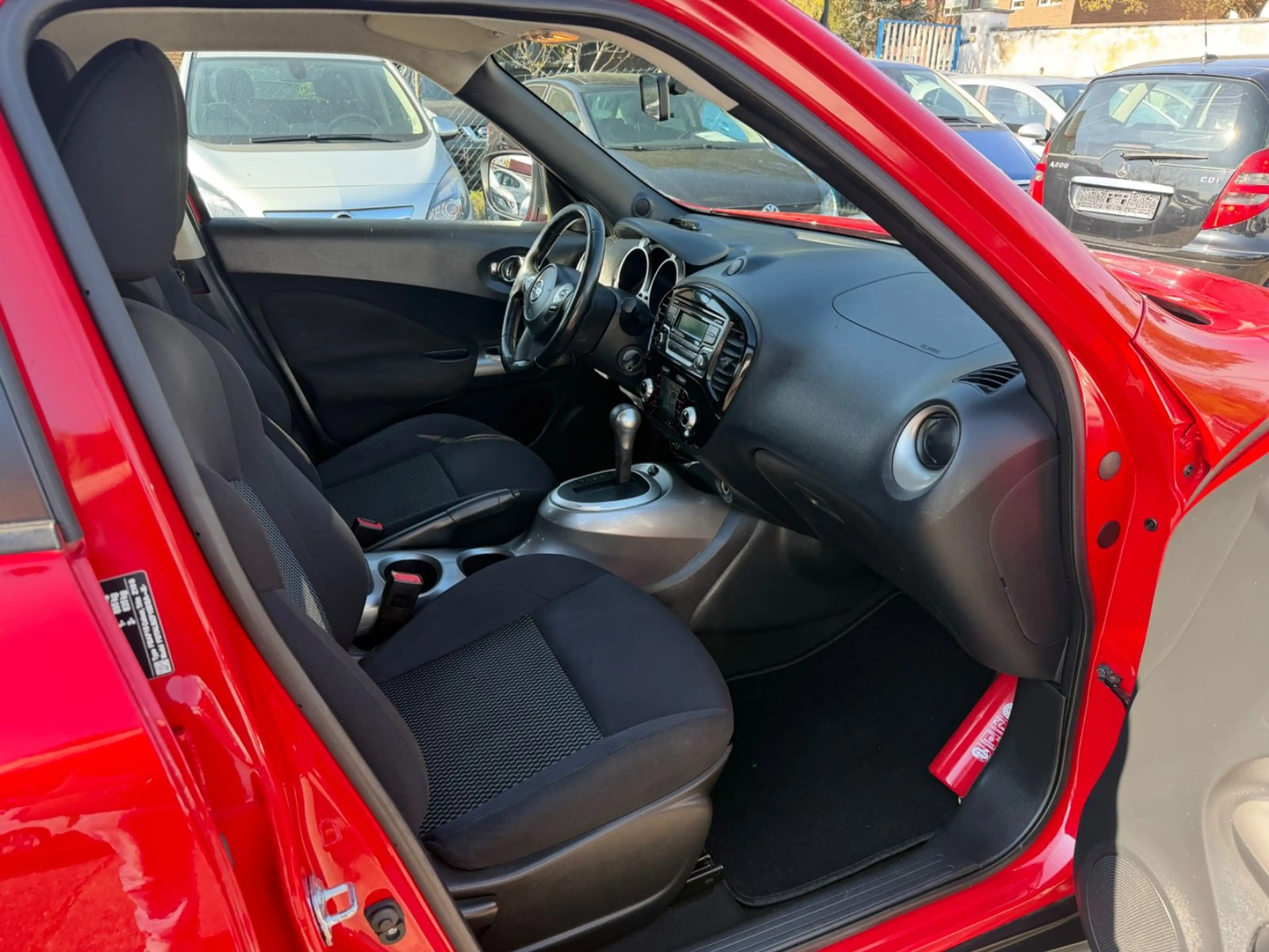 Nissan Juke Automatik*TÜV*Garantie*LMF*PDC — photo 14