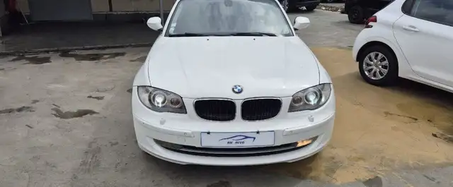 BMW 116 serie 116d edition black and white 2011