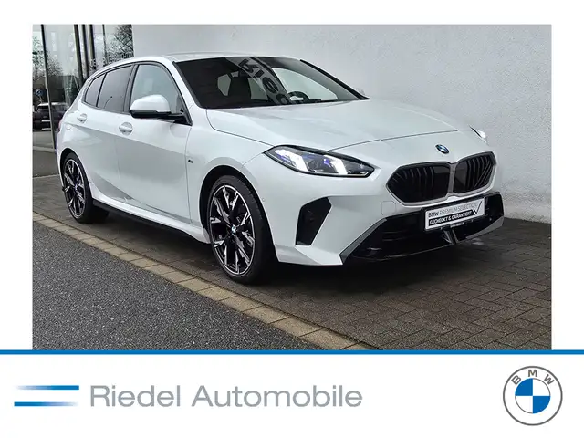 BMW 114 120 Steptronic M Sportpaket*DrivAss*adapLED*Navi