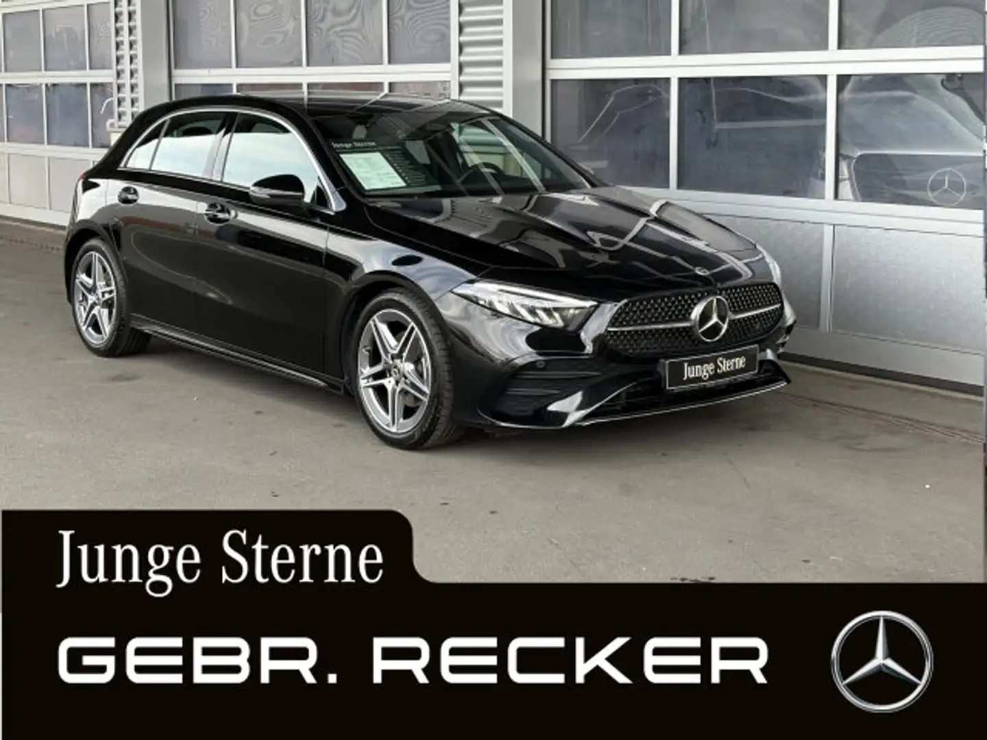 Mercedes-Benz A 180 A 180 AMG Line Plus Navi Keyless-Go Kamera LED Schwarz - 1