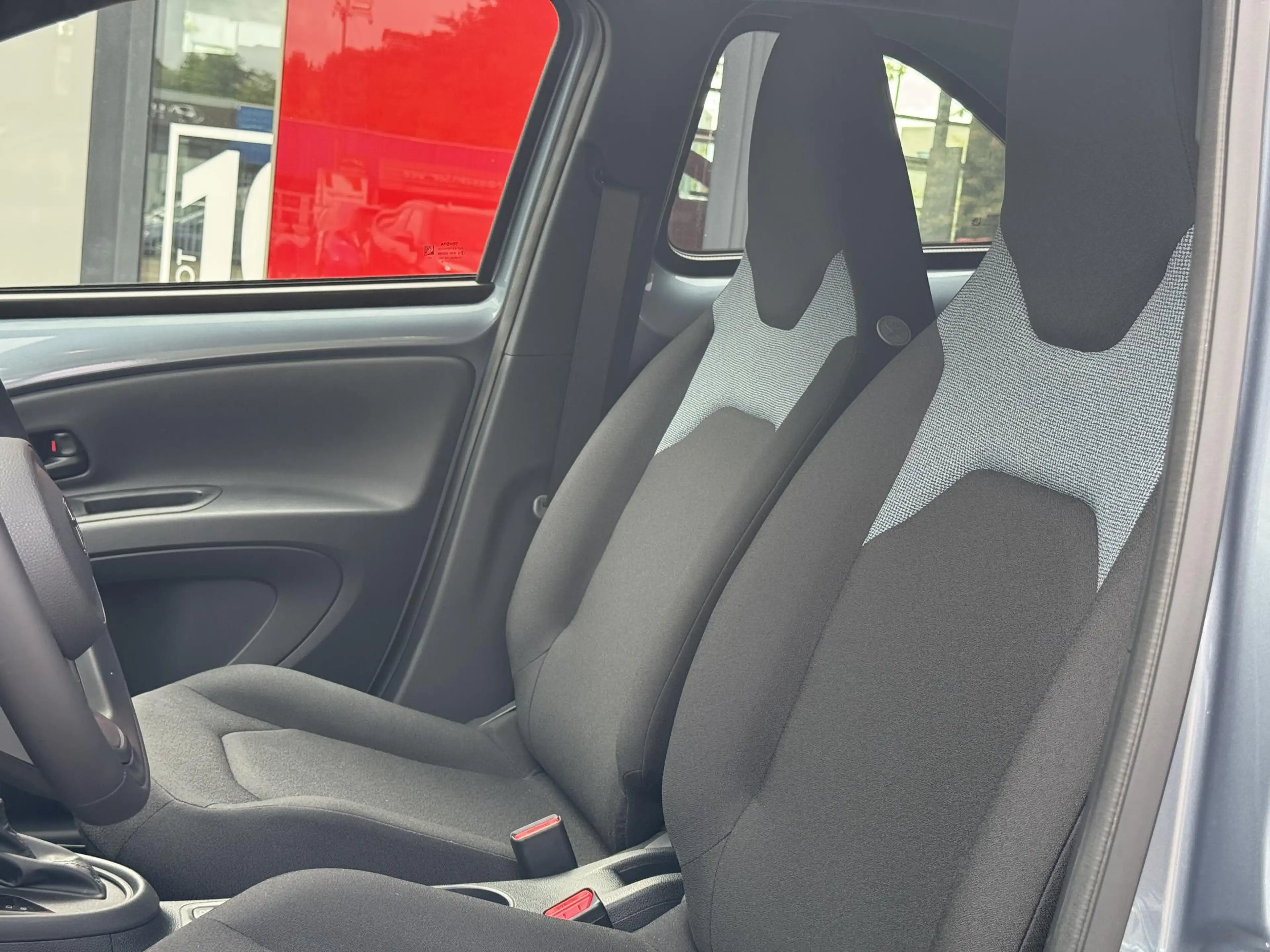 Toyota Aygo X Hybrid 115 play PARKEERCAMERA ADAPTIEVE CRUISECONT — photo 9