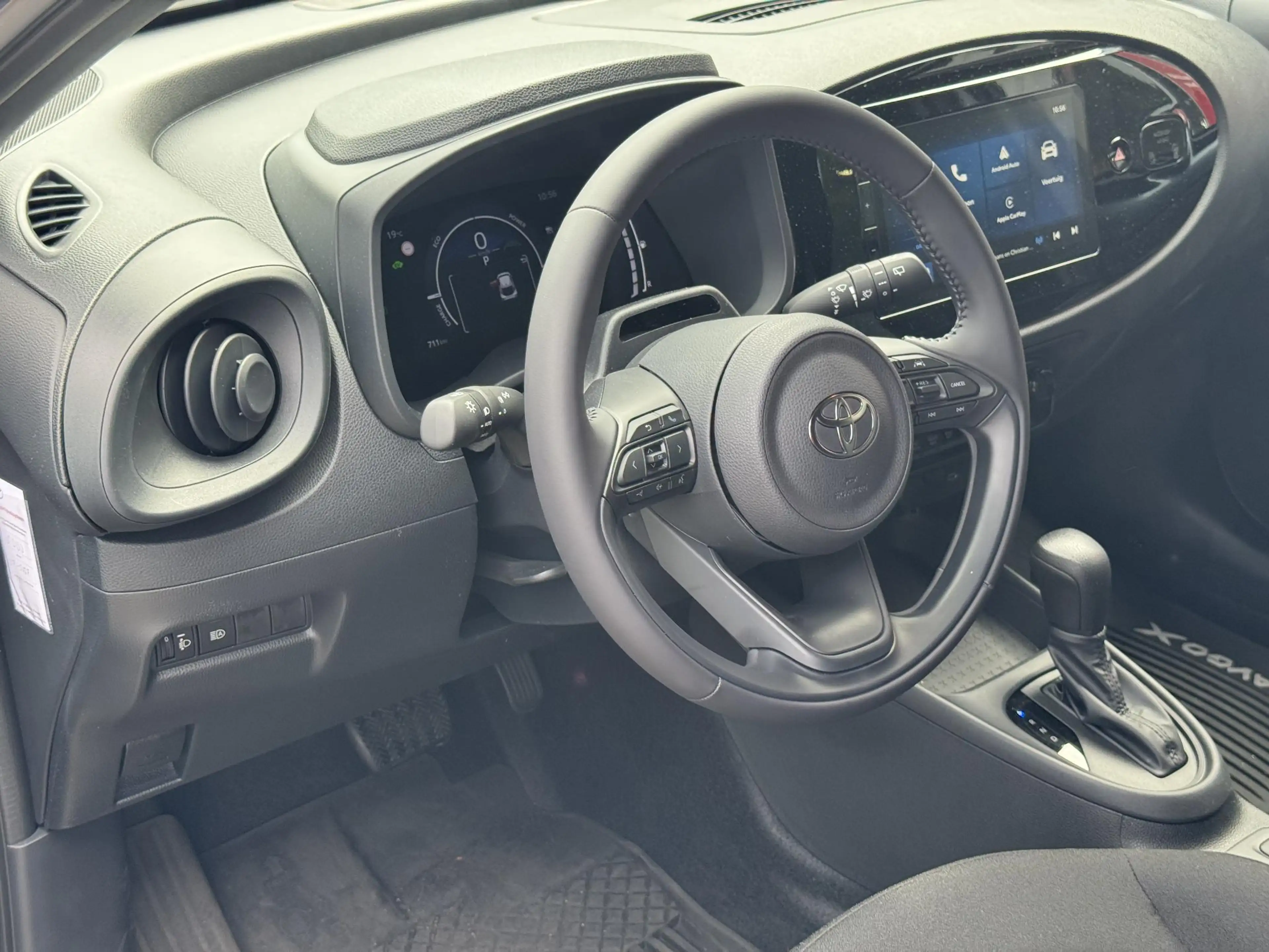 Toyota Aygo X Hybrid 115 play PARKEERCAMERA ADAPTIEVE CRUISECONT — photo 6