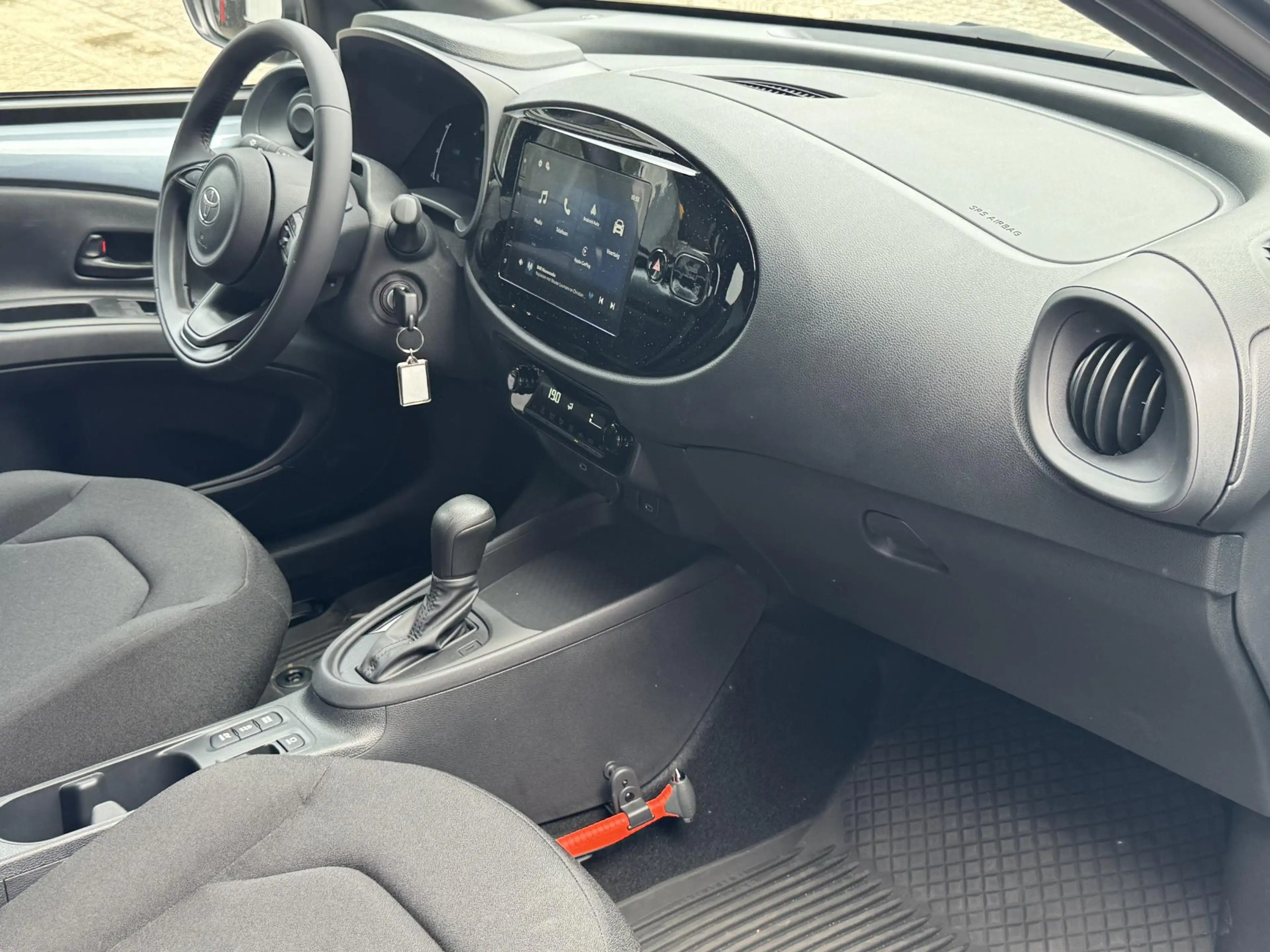 Toyota Aygo X Hybrid 115 play PARKEERCAMERA ADAPTIEVE CRUISECONT — photo 3