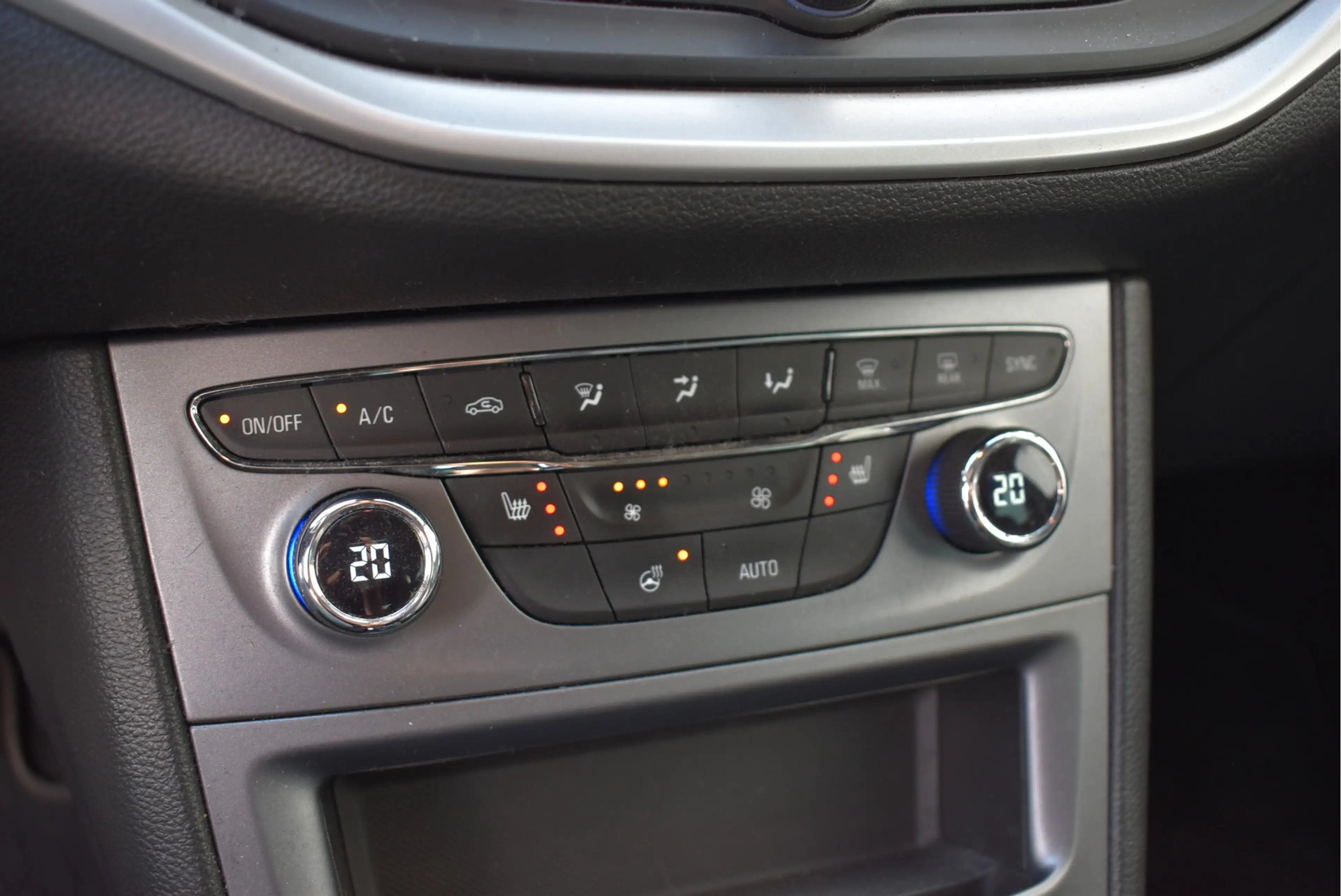 Opel Astra Sports Tourer 1.2 Business Edition Stoel/Stuurverw — photo 9