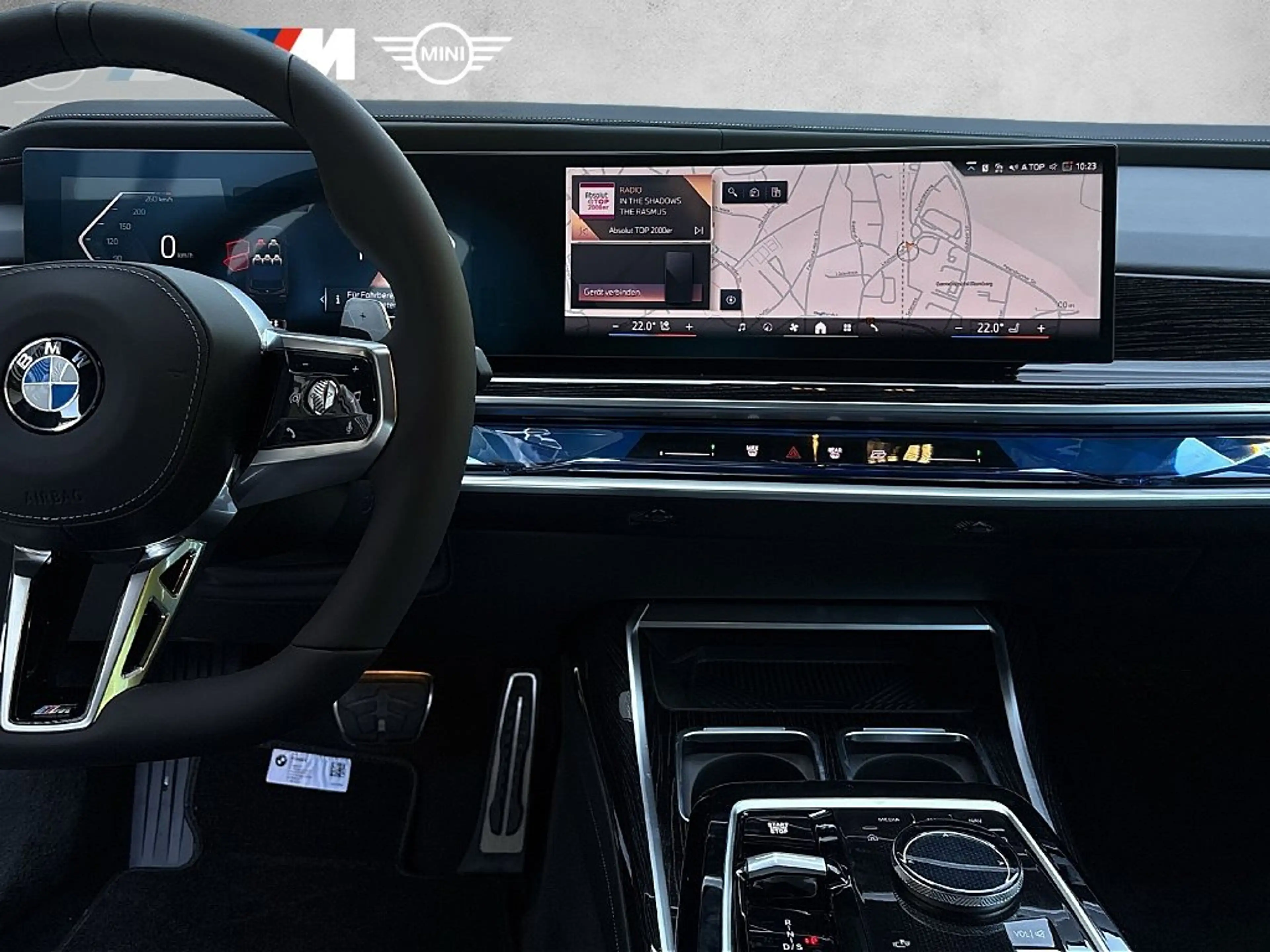 BMW 740 d xDrive M Sport — photo 12