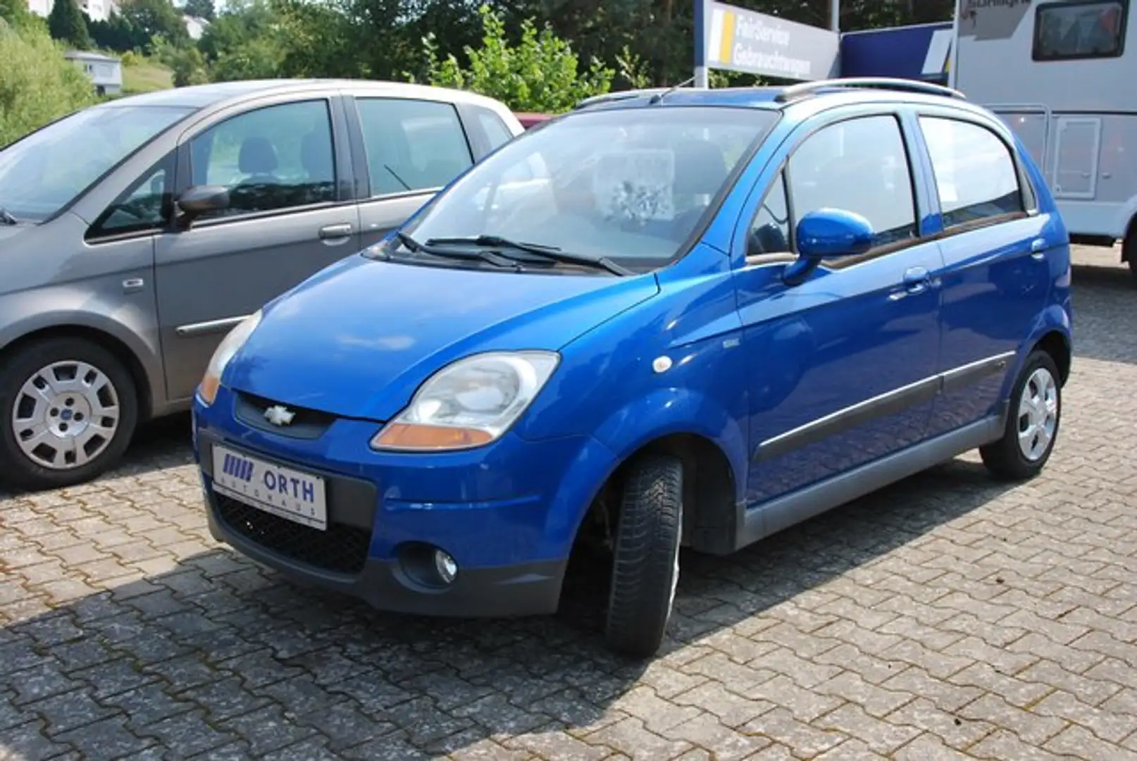 Chevrolet SE Blau - 2