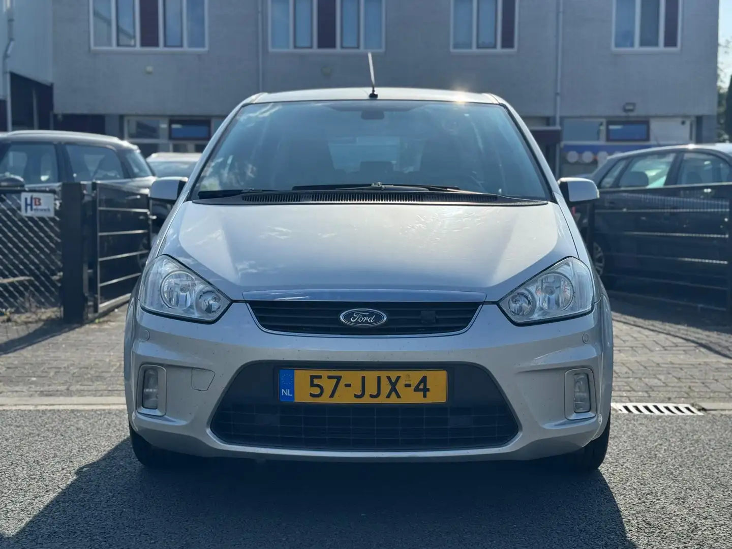 Ford C-Max 1.8-16V Titanium Flexifuel Grijs - 2