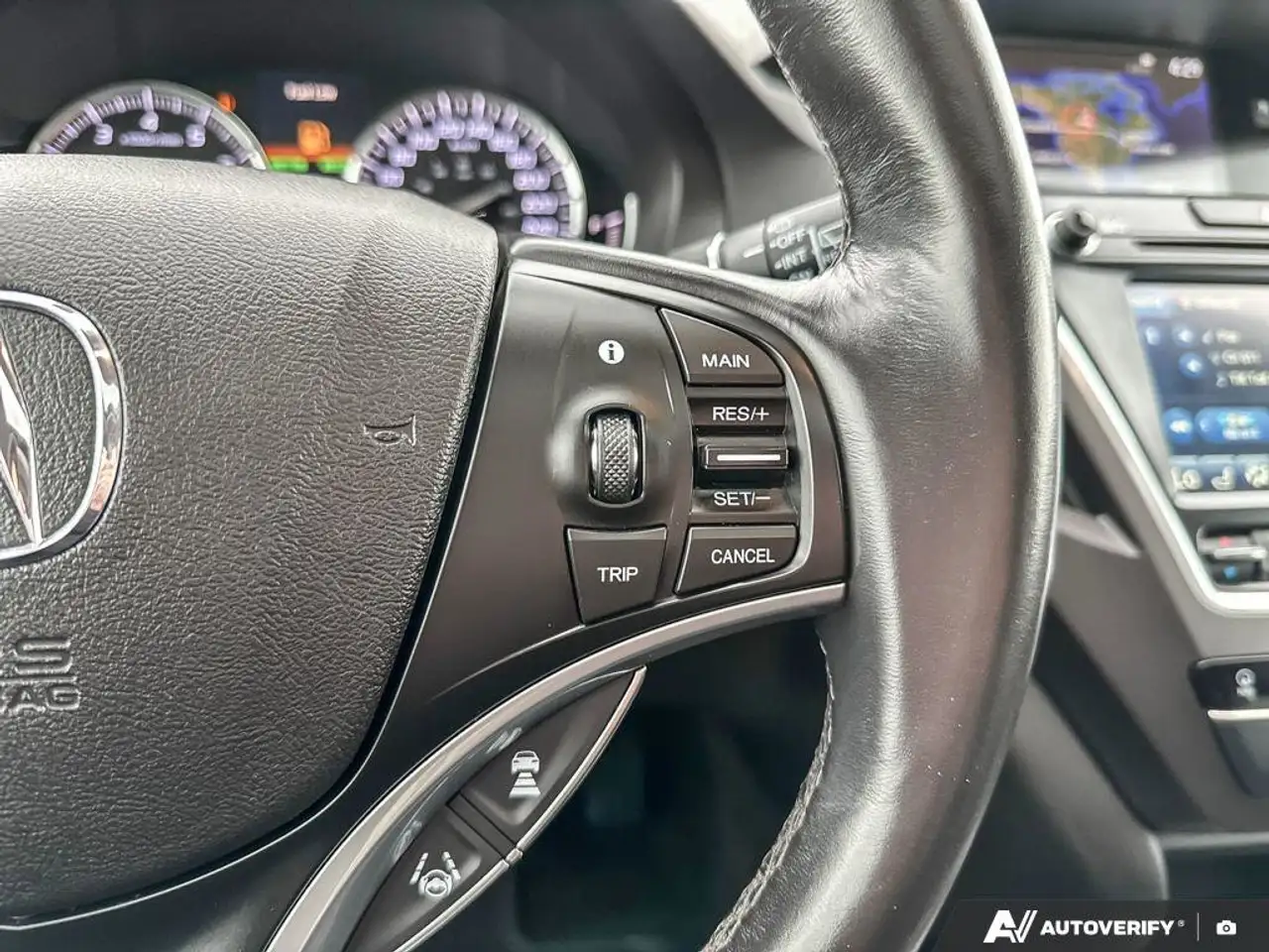 Acura MDX снимка Acura MDX
