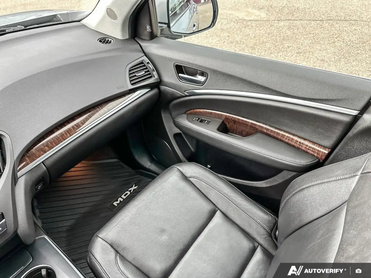 Acura MDX снимка Acura MDX