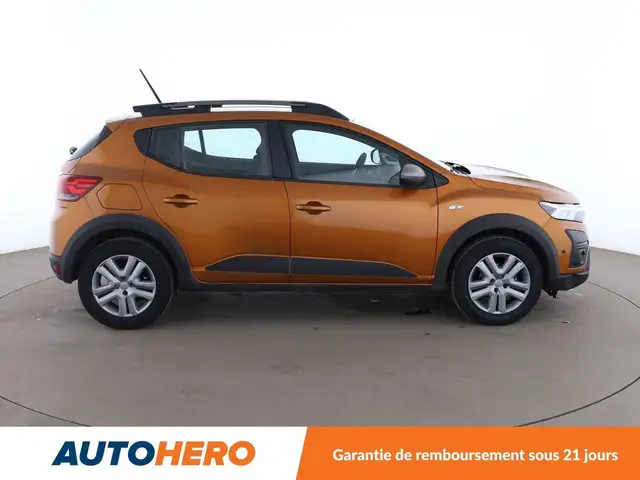 Dacia Sandero Stepway view 7
