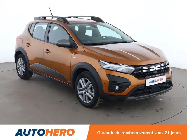 Dacia Sandero Stepway view 8