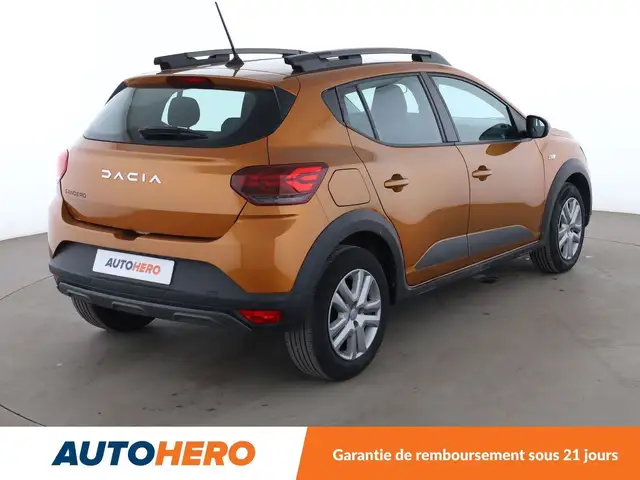 Dacia Sandero Stepway view 6