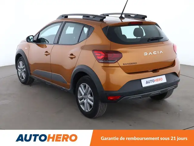 Dacia Sandero Stepway view 4