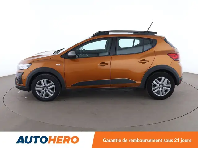 Dacia Sandero Stepway view 3