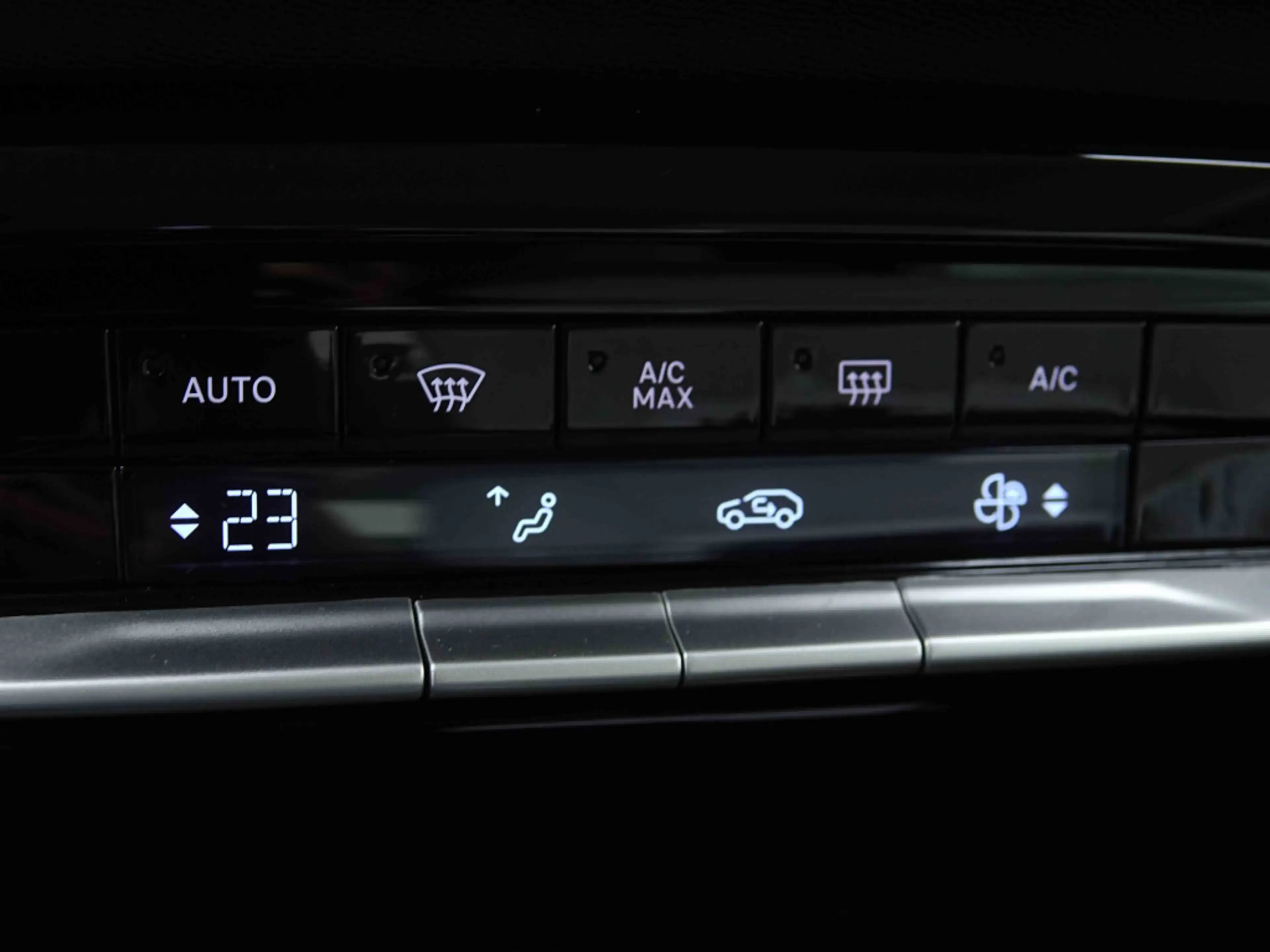 Citroen C3 Aircross 145 Hybrid AUT Max | GPS | Camera | LED | Keyless — photo 12