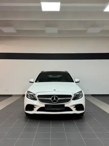Mercedes-Benz C 300 T / AMG /PANO/ BURMESTER/LEDER/Standheiz.