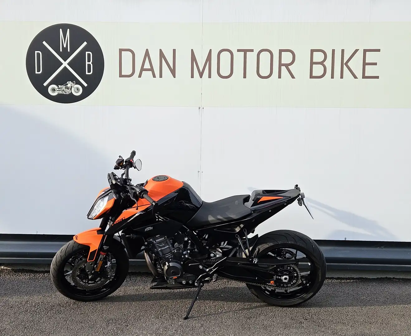 KTM 890 Duke Orange - 1
