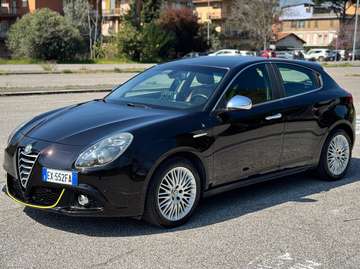 1.6 105CV Distinctive UNIPRO'-SERVICE-GOMMATA