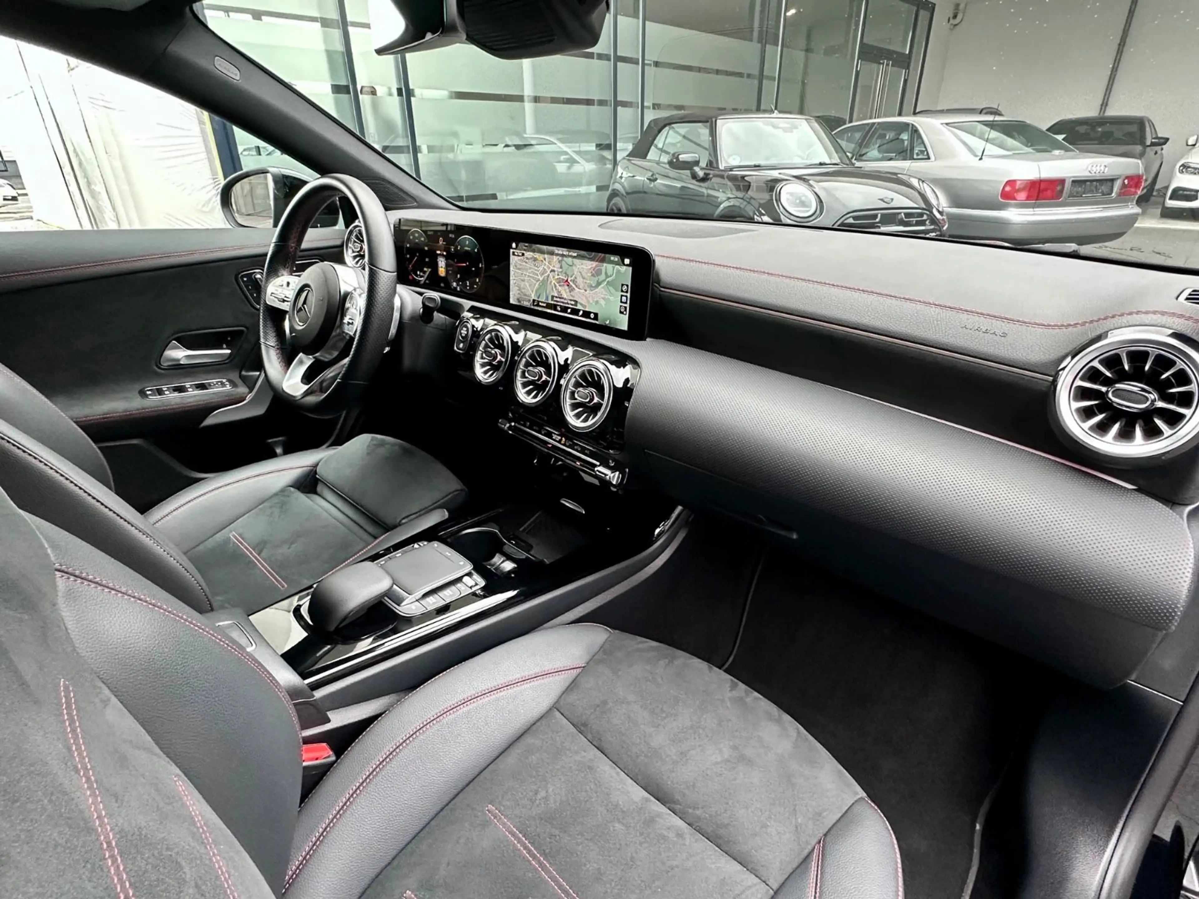 Mercedes-Benz CLA 200 CLA 200 d Shooting Brake AMG Line | Distronic — photo 12